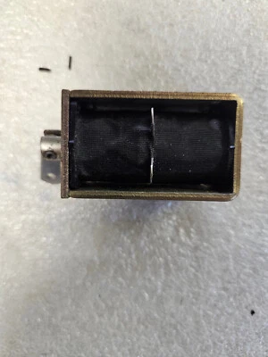 1051 24Volt DC Pull In Solenoid - Image 1 of 3