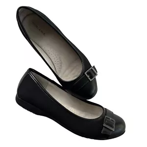 Mocasines planos Solanz para mujer talla 8,5 W con hebilla de cuero negro Charlotte punta redonda - Imagen 1 de 14