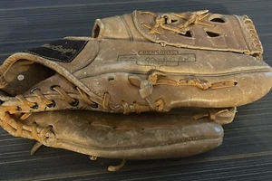 Vintage 1970'S MacGregor Leather Baseball Glove Tony Olivia Signature Model 777 - Picture 1 of 7