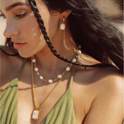 Damen Kette Gold vergoldet Perlen Weiß 24K Perlenkette weiss Wasserfest K6235DL - Bild 1 von 4