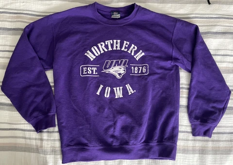 MV Sports Univ Northern Iowa Panthers Purple Sweatshirt Size Medium Unisex Cover