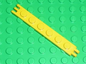 LEGO Yellow hinge plate 4504 / sets 6393 2140 8431 8460 8853 4543 6674..... - Picture 1 of 1