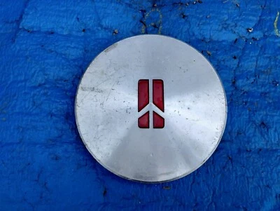 93-95 Oldsmobile Eighty Eight 88 OEM Machined Wheel Center Cap 25613984 A - Image 1 of 4