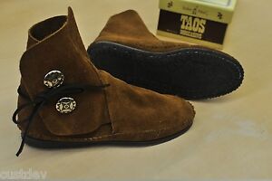 TAOS WOMENS BROWN Leather MOCCASINS Rubber Soles 3000WS