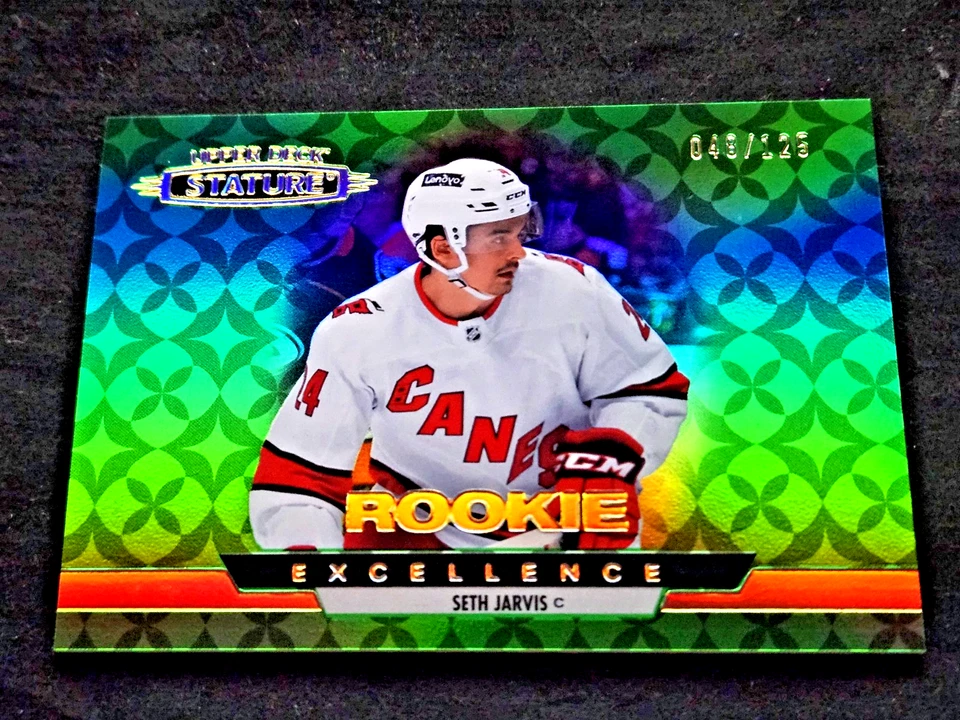 2021-22 Seth Jarvis Stature Rookie Excellence Green Holofoil /125 MINT #RE-32 - Image 1 of 4
