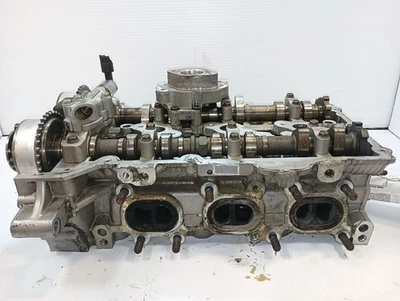Driver Left Cylinder Head from 2017 Kia Sedona 3.3L 12423637 - Image 1 of 4