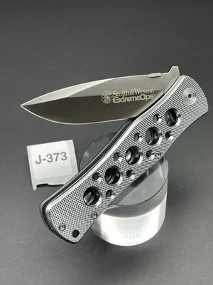 Cuchillo táctico plegable Smith & Wesson Extreme Ops CK6A asistencia para pulgar bloqueo Foto 1 de 4