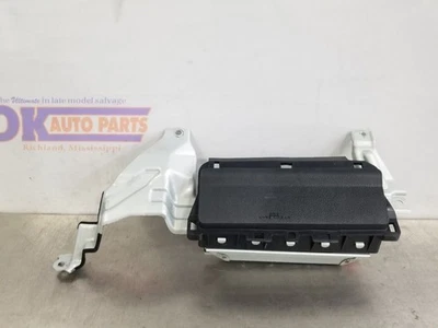 16 2016 TOYOTA 4RUNNER LIMITED KNEE SRS PAD BLACK LEFT DRIVER - Изображение 1 из 4