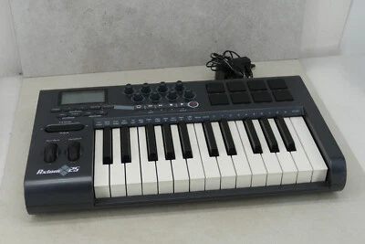 M-AUDIO AXIOM 25 Semi Weighted USB MIDI Controller Keyboard - Bild 1 von 4