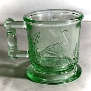 Taza de pájaro miniatura verde Degenhart - Imagen 1 de 3