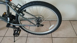 Huffy 24" Rock Creek Boys Mountain Bike for Men(FYI BOTH OF THE TIRES ARE FLAT) - Picture 1 of 9