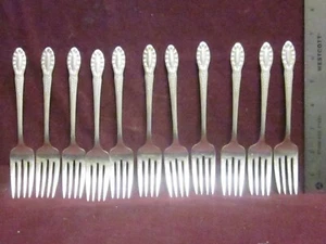 11 Pc Wallace  Silverplate SOUTHGATE  SALAD fORK 6 1/2"  no monogram - Picture 1 of 4