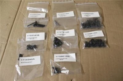 Juego de pernos de sujeción para techo corredizo Audi A1 2011-2018 8X0898803C nueva pieza genuina Foto 1 de 4