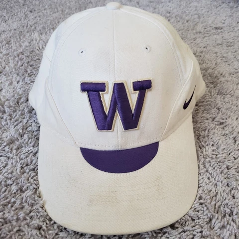 Washington Huskies NIKE Hat Medium Swoosh Flex White Football Logo Helmet Cover