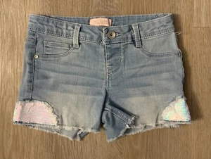 Squeeze Girl’s Size 7 Light Wash Blue Denim Shorts With Sequins In Front - Picture 1 of 7