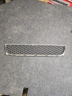 08-15 PARAGOLPES DELANTERO REJILLA INFERIOR SMART FORTWO E1634 Foto 1 de 4