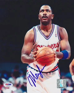 Mark Aguirre SIGNED 8x10 Photo Los Angeles Clippers PSA/DNA AUTOGRAPHED - Picture 1 of 1