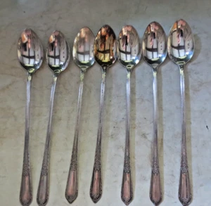 Vtg Wm. A. Rogers 1S Silverplate Long Iced Tea Spoons Floral Design 7 pcs - Picture 1 of 4