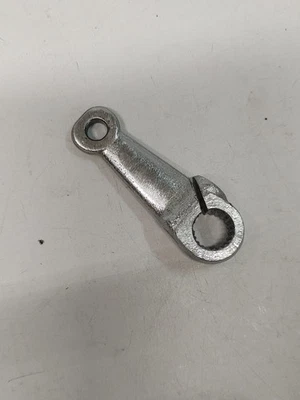 Brazo de liberación del embrague Suzuki GZ250 1999 23271-49100 Foto 1 de 4