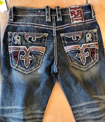 Jean para Hombres Rock Revival “Bert” 33X32 Alt-Straight Azul Lavado Blanco Puntada Nuevo con Etiquetas Foto 1 de 4