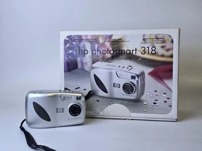 HP Photosmart 318 Digital Camera 2.1 Megapixel CCD - Working - Image 1 of 4