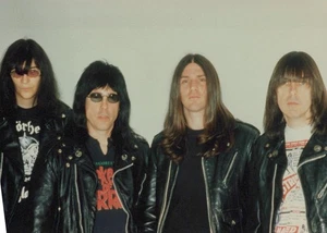 The Ramones Photo Original Coloured Press Promotion June 1995 - Picture 1 of 13