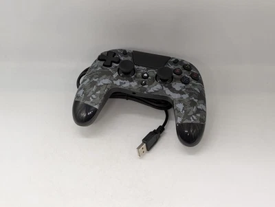 Gioteck VX4 USB wired controller for PlayStation 4 PS4 PC grey camo - Image 1 of 4