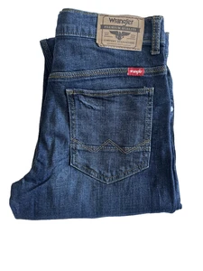 NWT! Wrangler Five Star Taper Fit Jeans Free to Stretch, Size 14 Slim - Picture 1 of 6