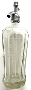 RARE 1950's RIBBED CLEAR GLASS 26oz SELTZER BOTTLE EUREKA CLUB NEW BRITAIN CONN. - Picture 1 of 9
