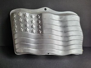 Pentola Torta Bandiera Americana vintage 2000 Wilton alluminio caramelle Stati Uniti 4 luglio - Foto 1 di 1