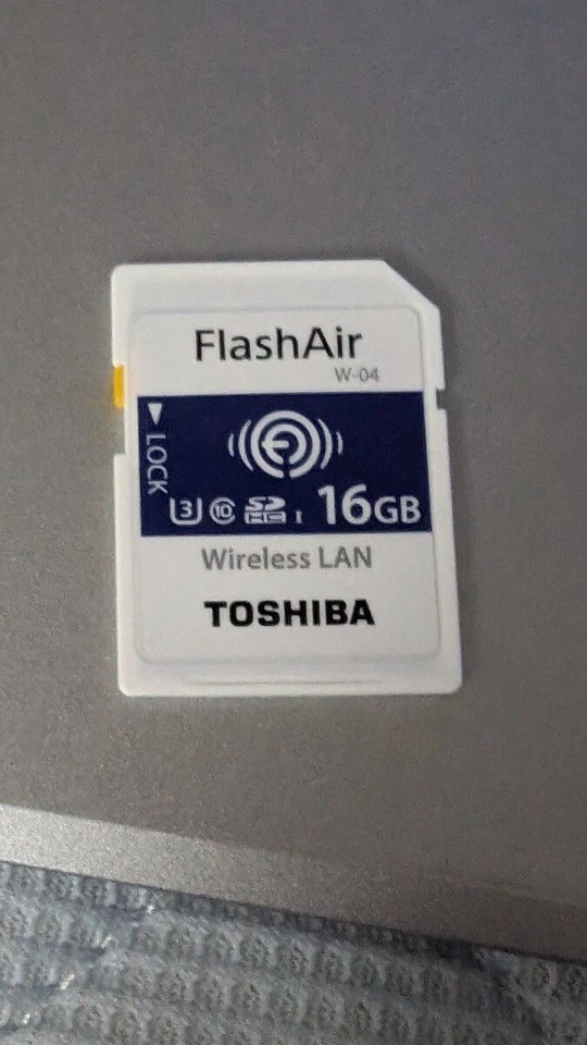 Toshiba FlashAir W-04 16GB Wireless LAN Wi-Fi SD Memory Card - Image 1 of 2