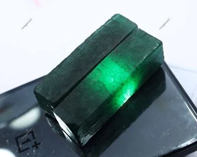 Pedra preciosa solta bruta esmeralda verde colombiana extraída de terra natural 430,50 quilates - Imagem 1 de 4