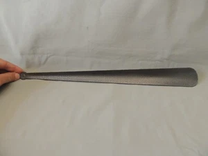 Long metal shoehorn 45cm very practical - Picture 1 of 10