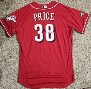 Camiseta deportiva 2016 firmada por Bryan Price emitida por el juego automático de los Cincinnati Reds MLB holograma  - Imagen 1 de 7