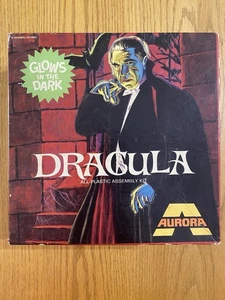 1969 Aurora Dracula Glows In The Dark  Model Kit, Mint In Box - Picture 1 of 6