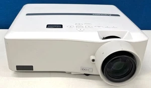 Mitsubishi XL1550U Projektor, 1296 Lampenstunden, bis zu 3.700 Stunden Rest - Bild 1 von 6