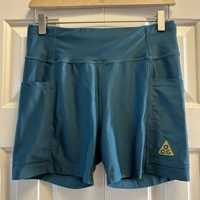 Pantalones Cortos de Motociclista Nike ACG Para Mujer Medianos Verdes Dri-Fit ADV CRATER LOOKOUT Senderismo Foto 1 de 4