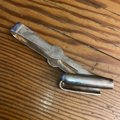 PAIR 19TH CENTURY GEORGIAN ASPARAGUS TONGS EPNS - Image 1 of 4