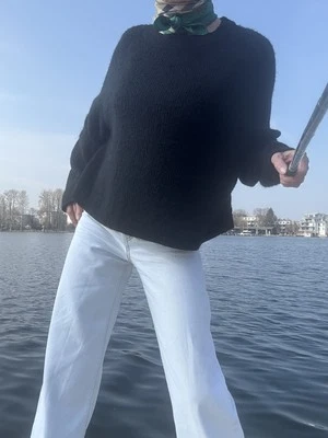 Kurzer kastiger Kuschel-Pullover Gr.M-38/40 schwarz neuwertig 46%Acryl 24%Nylon - Bild 1 von 4