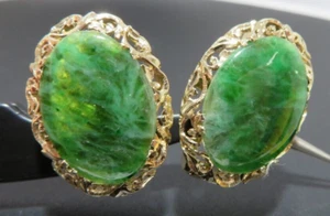 14K YG PAIR OF OVAL JADE HUGGIE EARRINGS 5.00 grams (A17837-3) - Picture 1 of 10