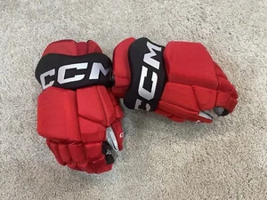 Pro Stock Game Used Utica Comets CCM Pro HGTKPP 14 Inch Hockey Gloves - Bild 1 von 6
