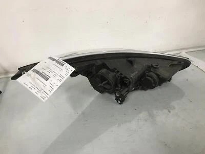 Used Left Headlight Assembly fits: 2015 Hyundai Elantra Cpe reflector Korea buil - Image 1 of 4