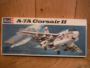 Revell 0114 A-7A Corsair II 1/72 model kit (B182) - Picture 1 of 3