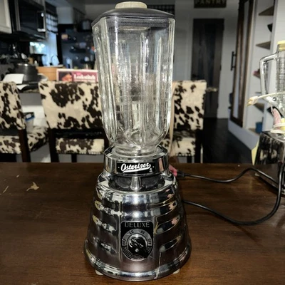 Licuadora cromada Osterizer Deluxe 403 Beehive vintage Foto 1 de 4