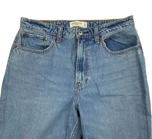 Abercrombie & Fitch Curve Love High Rise Loose Jean Size 30 10R - Picture 1 of 7
