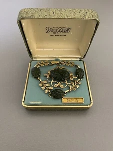 Vintage Van Dell 12k Gold Filled & Natural Carved Jade Brooch & Bracelet Set - Picture 1 of 12