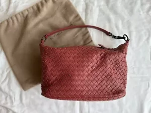 Bottega Veneta Intrecciato One Schultertasche Pink Gebraucht mit Aufbewahrung... - Bild 1 von 16