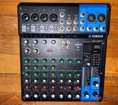 雅马哈混合控制台型号 MG10XU 未测试(阅读描述) — 第 1/3 张图片