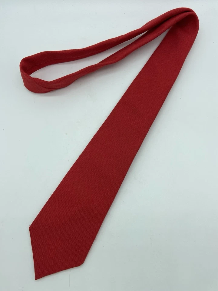 Cavalier Men's Tie Red Narrow Poly/Rayon Blend Vintage 54" EUC - Image 1 of 4