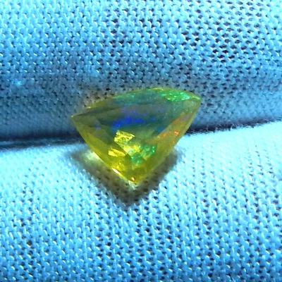 TOP 1.8ct IF Naranja Ópalo de Fuego Destello Negrita Natural Extraído Sin Calentar Trillón Facetado Foto 1 de 4